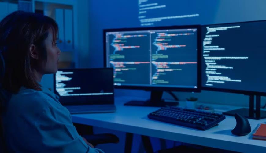 甘孜智造引擎：工业控制软件开发的精准革新与效能突破